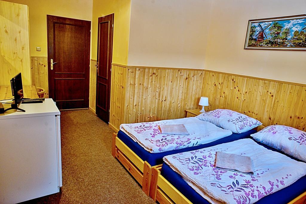 Penzion Radosov Ubytovani V Soukromi Kyselka  エクステリア 写真